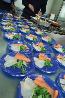 Come da  migliori tradizioni inizia l'abbuffata di Santa Barbara.Grazie alla  Capitaneria di Porto di Marina di Carrara  cha ha voluto invitare l'ANMI al pranzo Sociale.