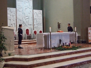 Inizio Santa Messa Sacra Famiglia Piazza Menconi