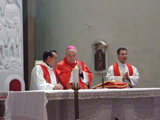 Santa Messa officiata da SE Binini Chiesa della Sacra Famiglia Piazza Menconi